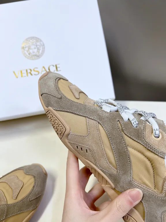 Versace Shoe 